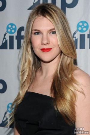 Lily Rabe将回归《美国怪谭 American Horror Story》第三季 Lily Rabe将回归《美国怪谭 American Horror Story》第三季