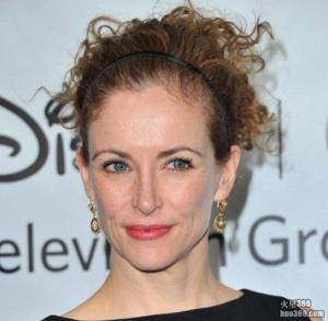 Leslie Hope加盟《末世革命 Revolution》 Leslie Hope加盟《末世革命 Revolution》